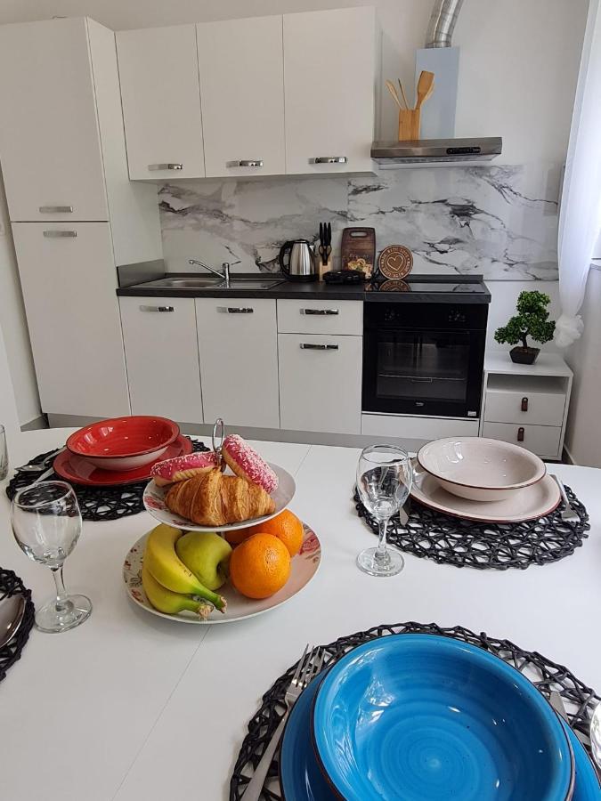 סנג' Apartment Alea מראה חיצוני תמונה